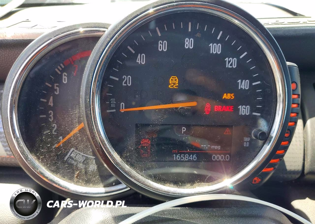 2015 Mini Cooper VIN:WMWXS5C5XFT827716 - 9