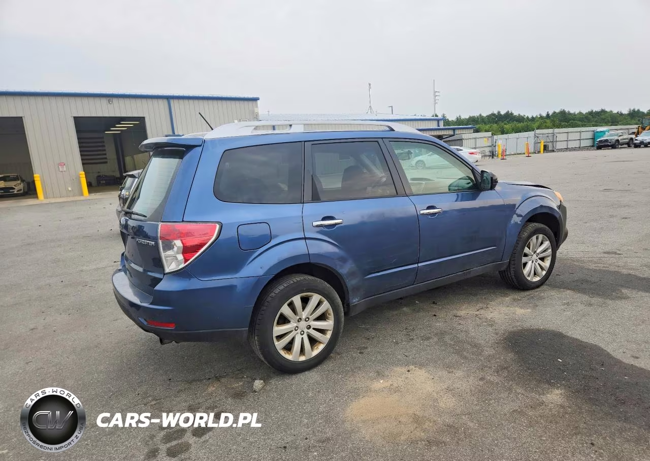 2012 Subaru Forester Touring VIN:JF2SHBGC7CH450930 - 3