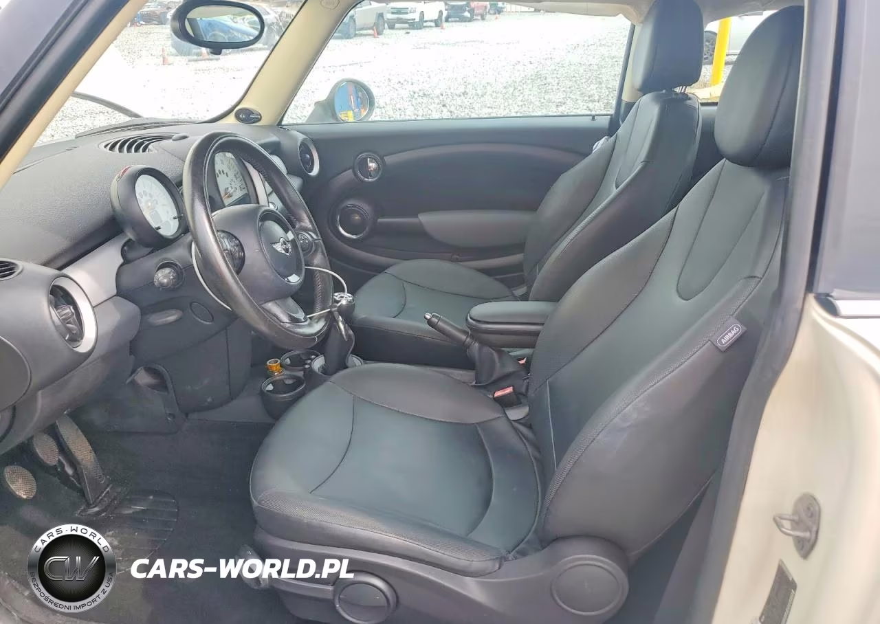 2011 Mini Cooper VIN:WMWSU3C53BT099854 - 7