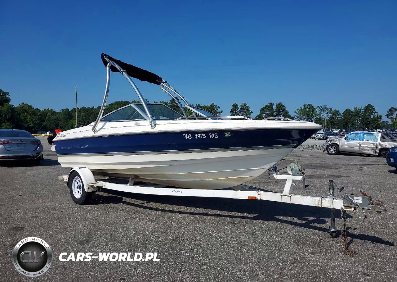 1998 Bayliner Boat - Boat