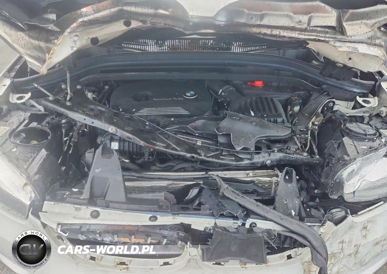2018 BMW X1 xDrive28I VIN:WBXHT3C30J5L30326 - 12