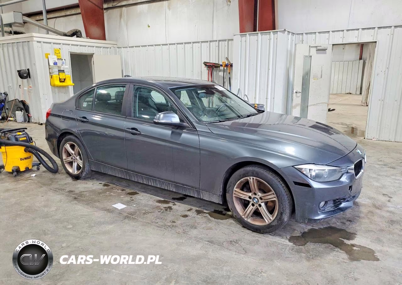2015 BMW 3 Series VIN:WBA3B5G58FNS16144 - 4