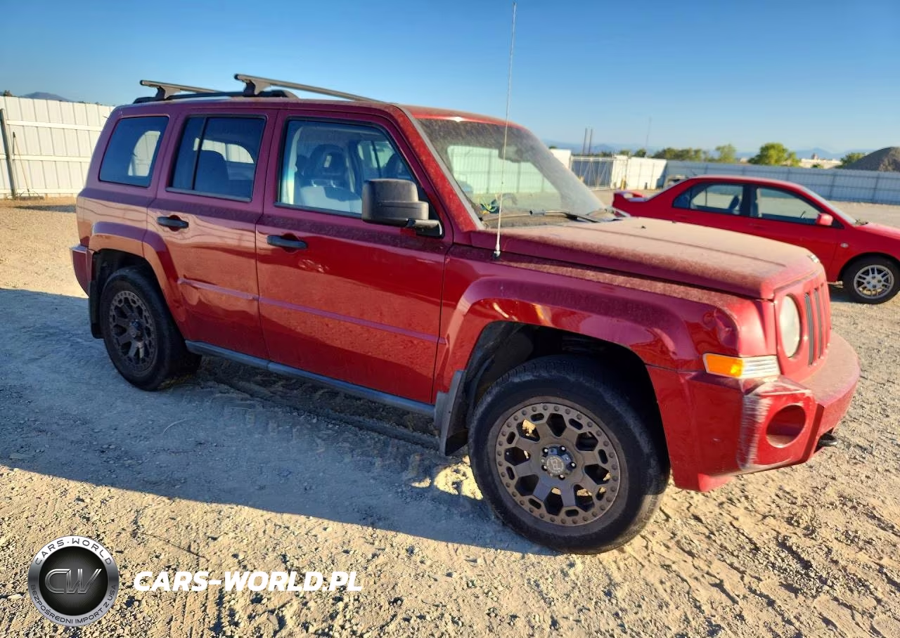 2008 Jeep Patriot Sport VIN:1J8FF28WX8D752668 - 4