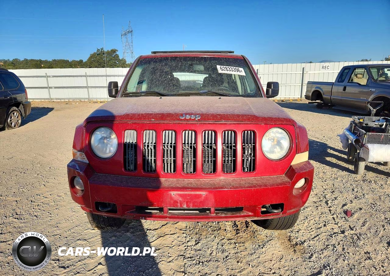 2008 Jeep Patriot Sport VIN:1J8FF28WX8D752668 - 5