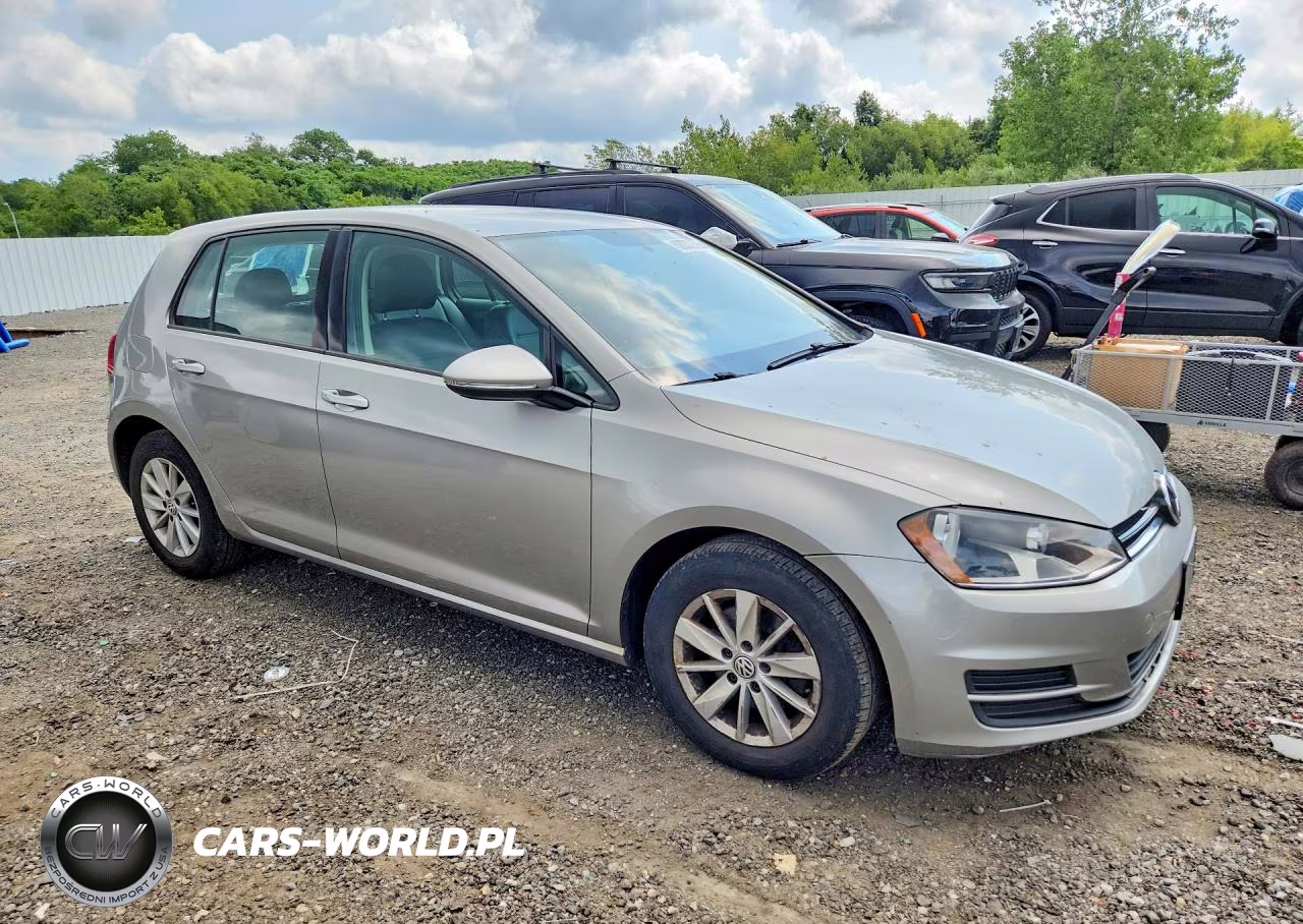 2015 Volkswagen Golf VIN:3VW217AU1FM022687 - 4
