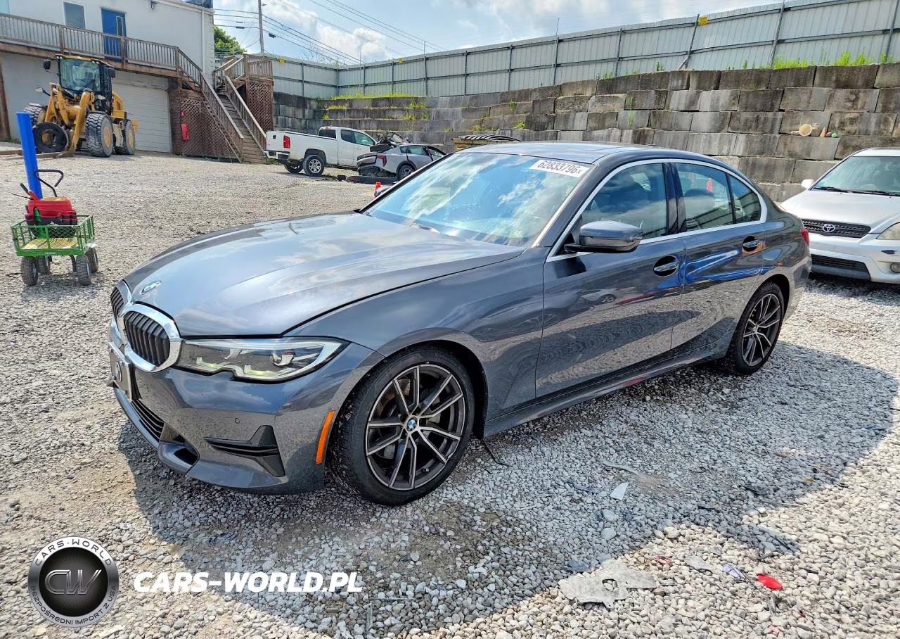 2019 BMW 330Xi – zdjęcie 1 z 12