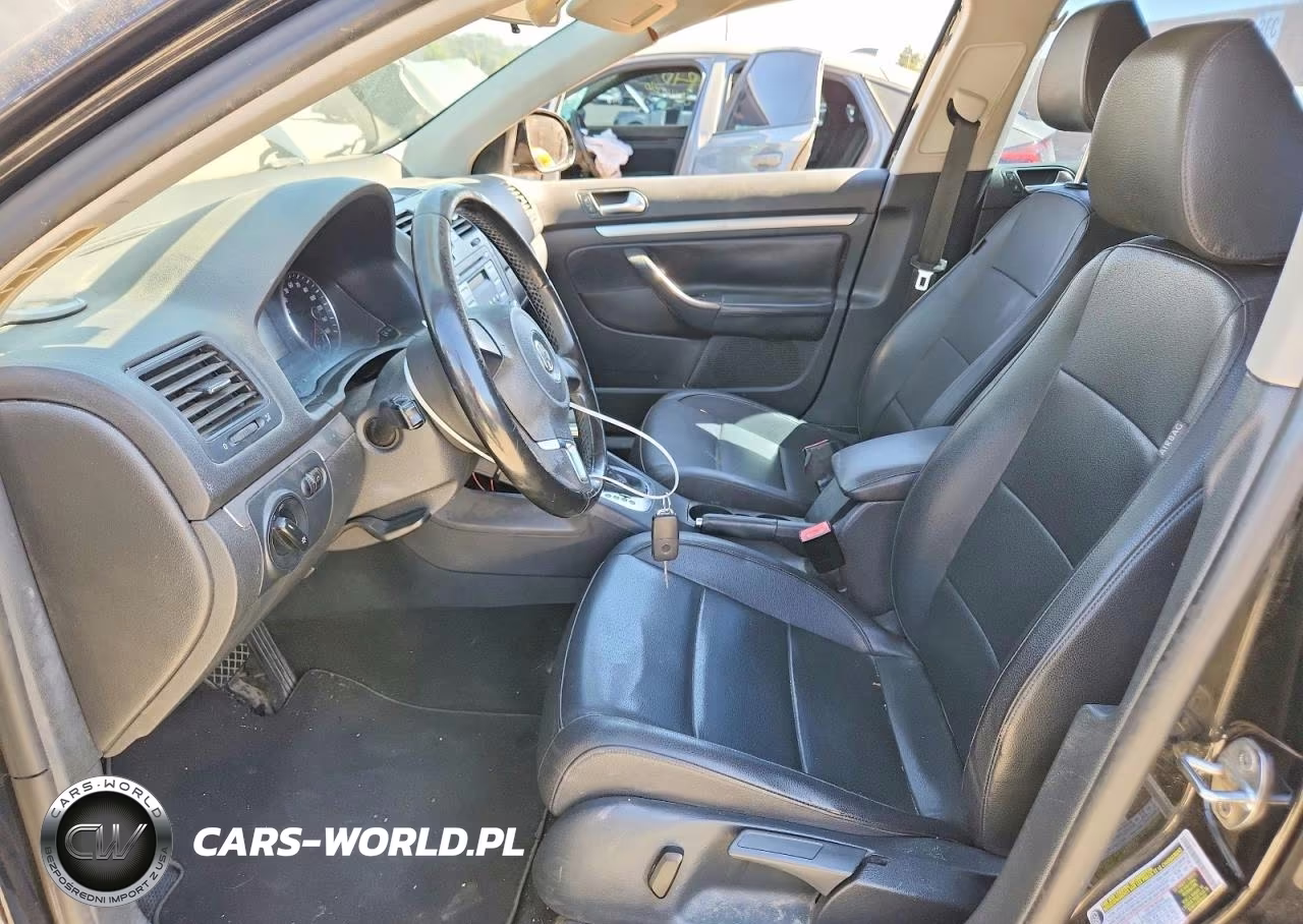 2010 Volkswagen Jetta Limited VIN:3VWAX7AJ0AM113118 - 7