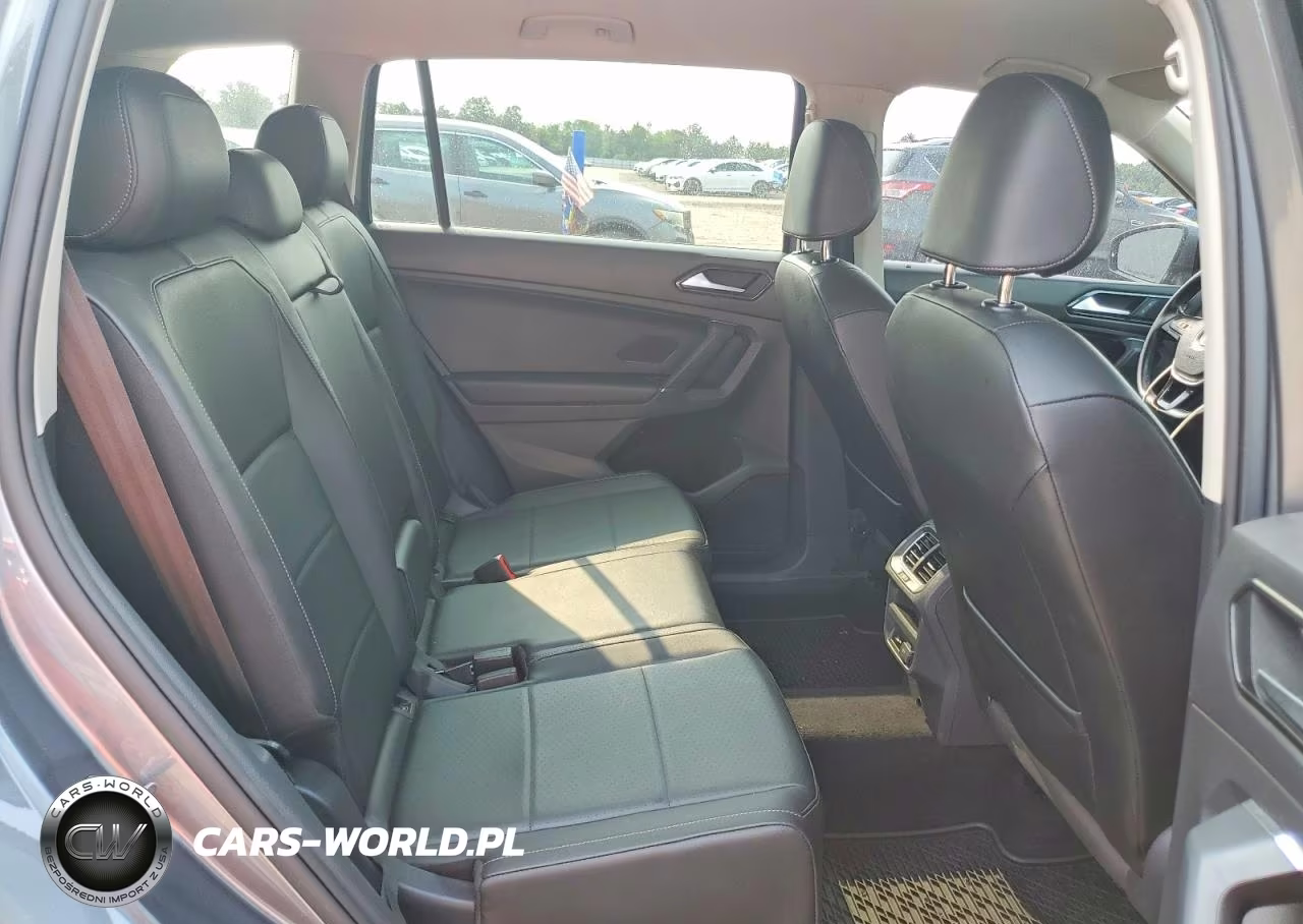2018 Volkswagen Tiguan Se VIN:3VV2B7AX8JM216525 - 11