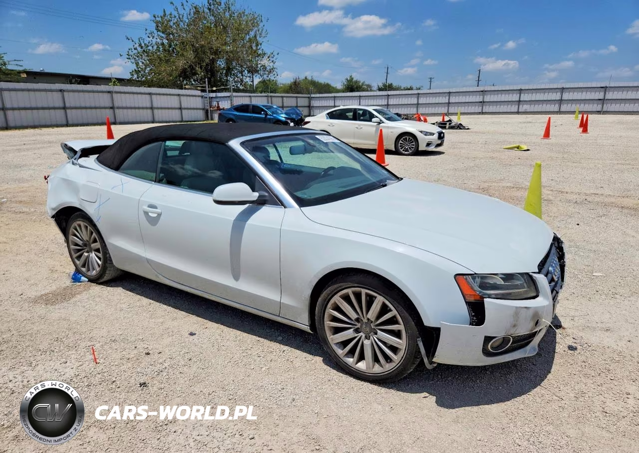 2012 Audi A5 Premium Plus VIN:WAULFAFH0CN007114 - 4