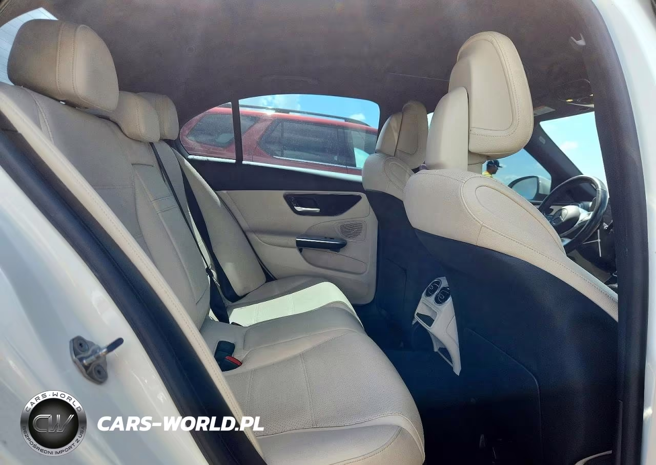 2022 Mercedes-Benz C 300 4Matic VIN:W1KAF4HB5NR053656 - 10