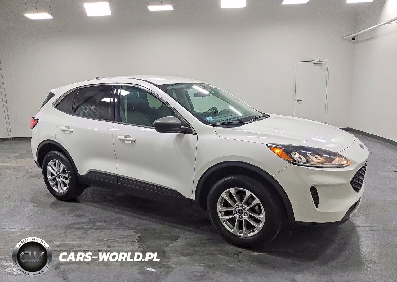 2022 Ford Escape Se VIN:1FMCU9G68NUA60944 - 4