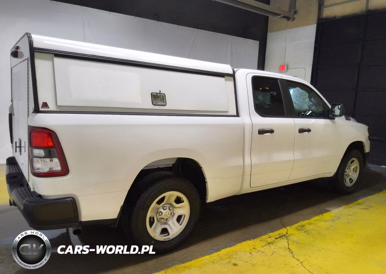 2023 Ram 1500 Tradesman VIN:1C6SRECG0PN585493 - 3