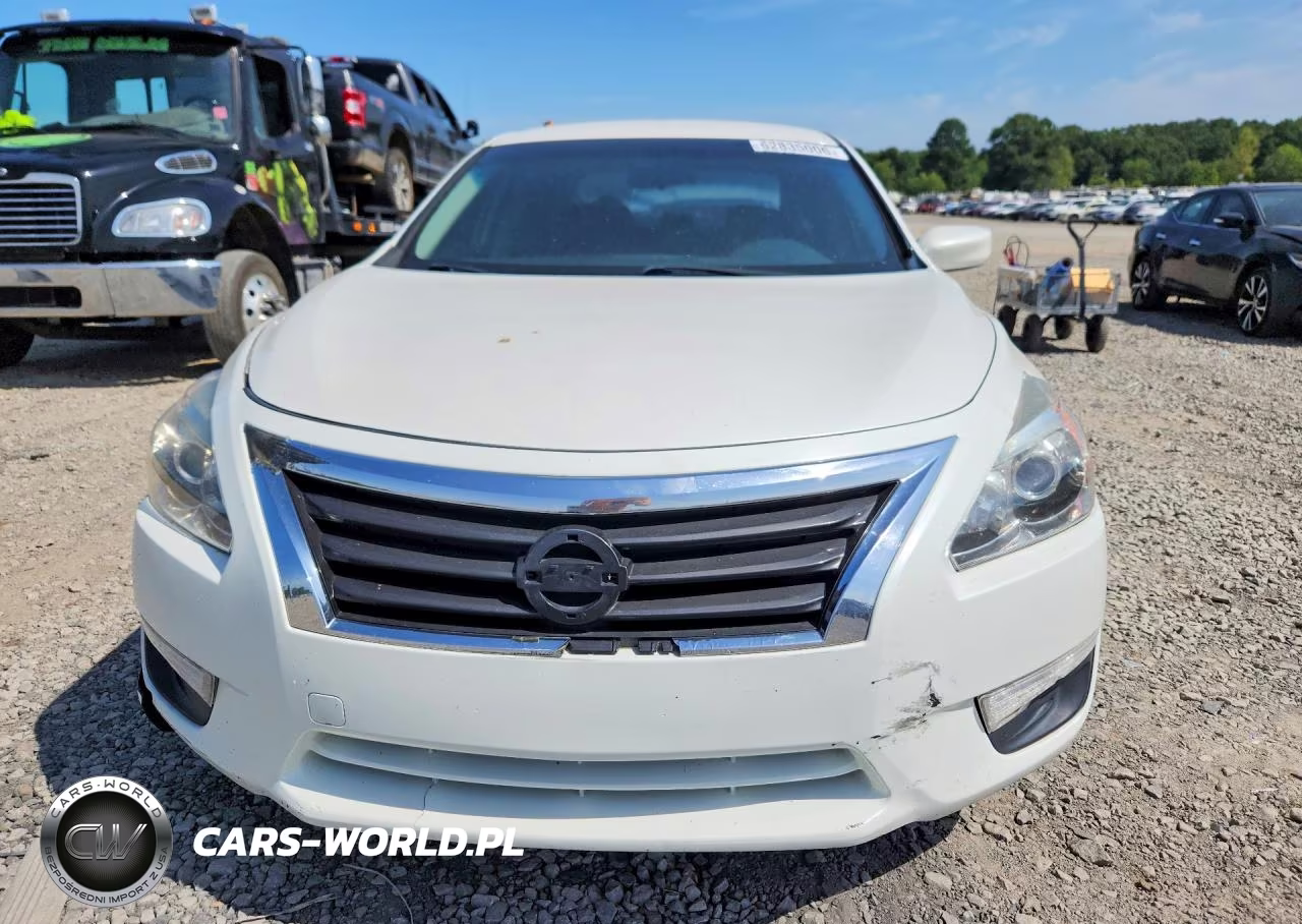 2015 Nissan Altima 2.5 S VIN:1N4AL3AP3FC209125 - 5