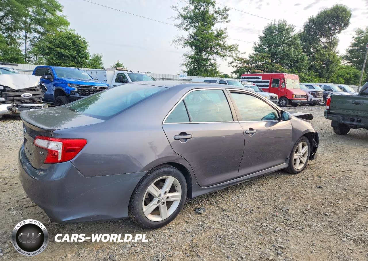 2013 Toyota Camry Se VIN:4T1BF1FK2DU272159 - 3