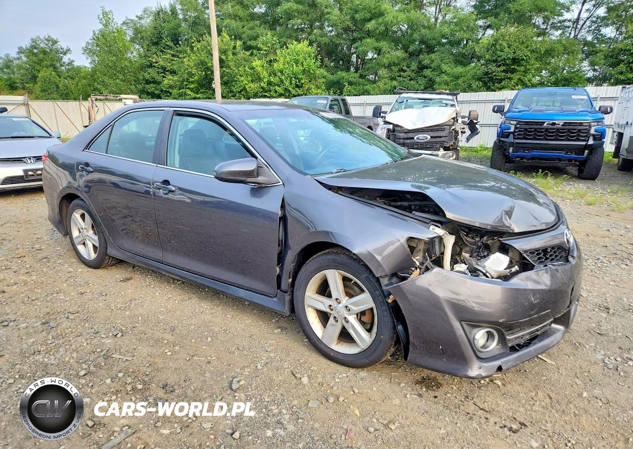 2013 Toyota Camry Se VIN:4T1BF1FK2DU272159 - 4