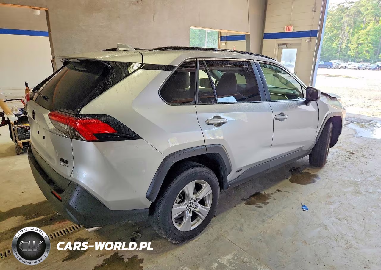 2025 Toyota Rav4 Hybrid Xle VIN:JTMRWRFV3SJ087127 - 3