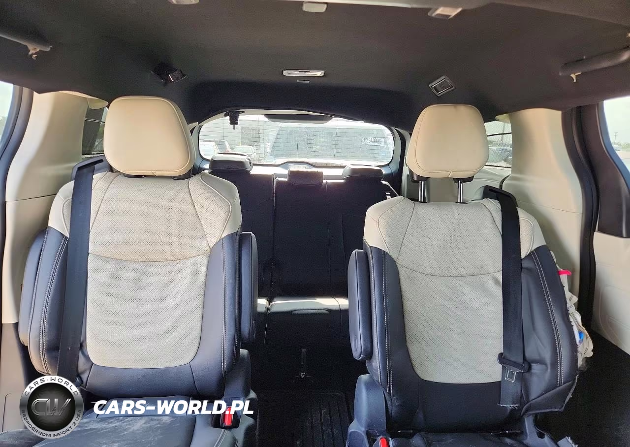 2025 Toyota Sienna Platinum 7-Passenger VIN:5TDESKFC6SS205352 - 10