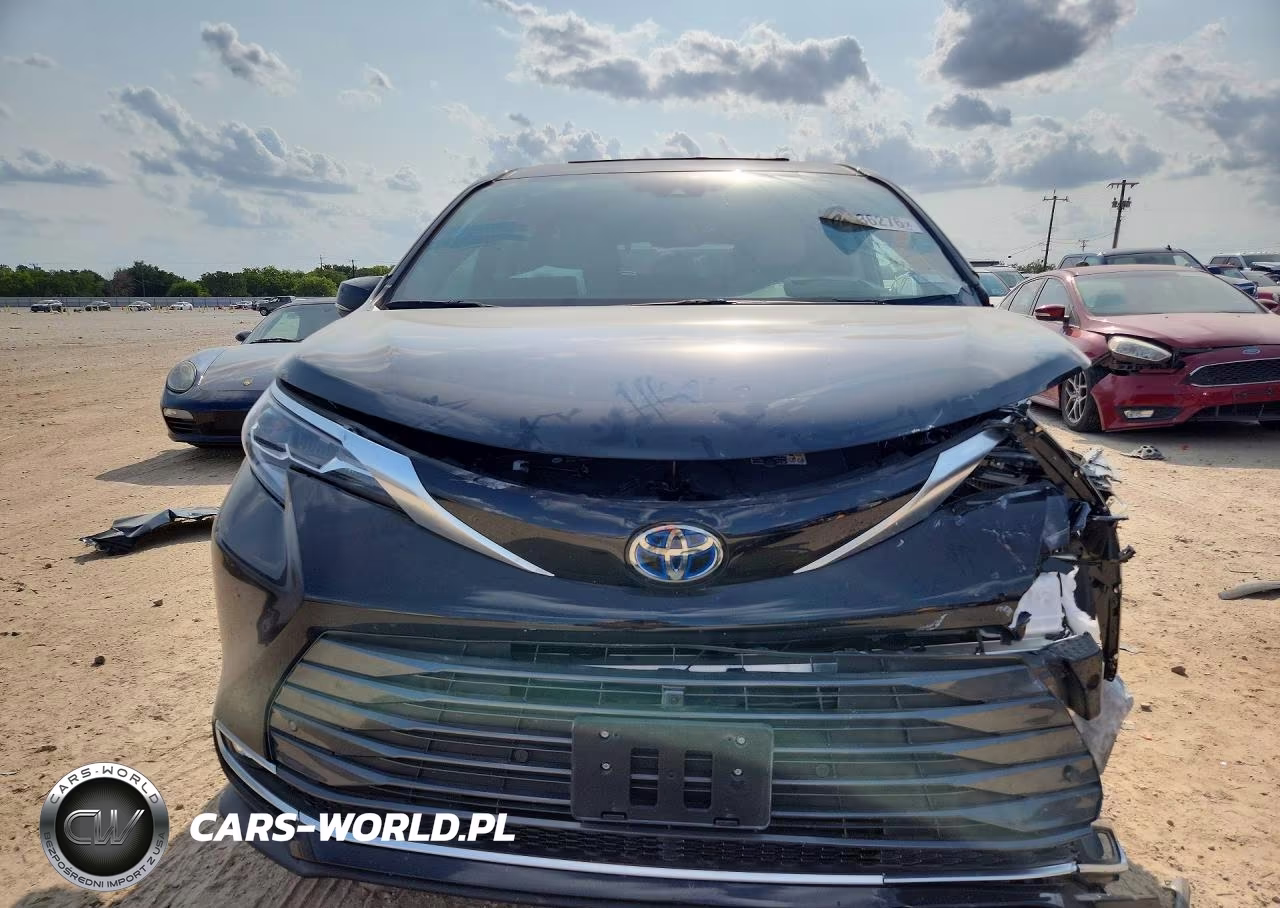 2025 Toyota Sienna Platinum 7-Passenger VIN:5TDESKFC6SS205352 - 5