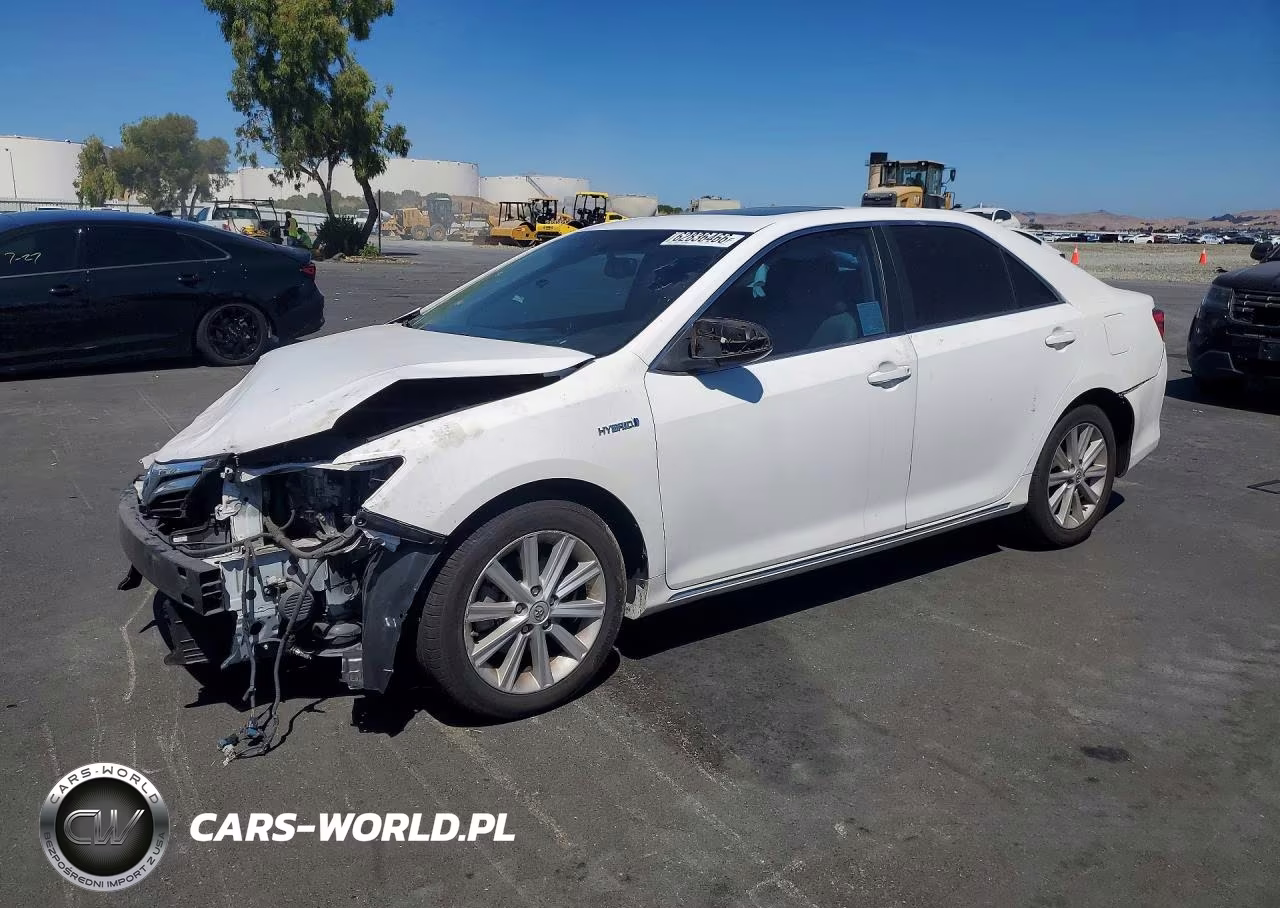 2013 Toyota Camry Hybrid Xle – zdjęcie 1 z 12
