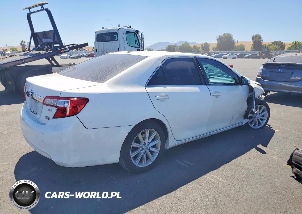 2013 Toyota Camry Hybrid Xle VIN:4T1BD1FKXDU077612 - 3