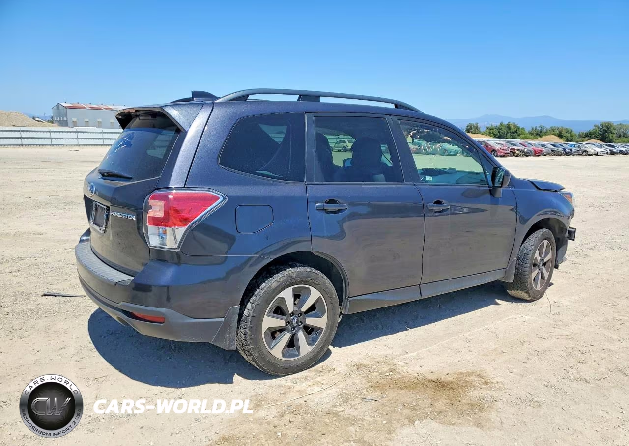 2018 Subaru Forester 2.5I Premium VIN:JF2SJAEC9JH476122 - 3