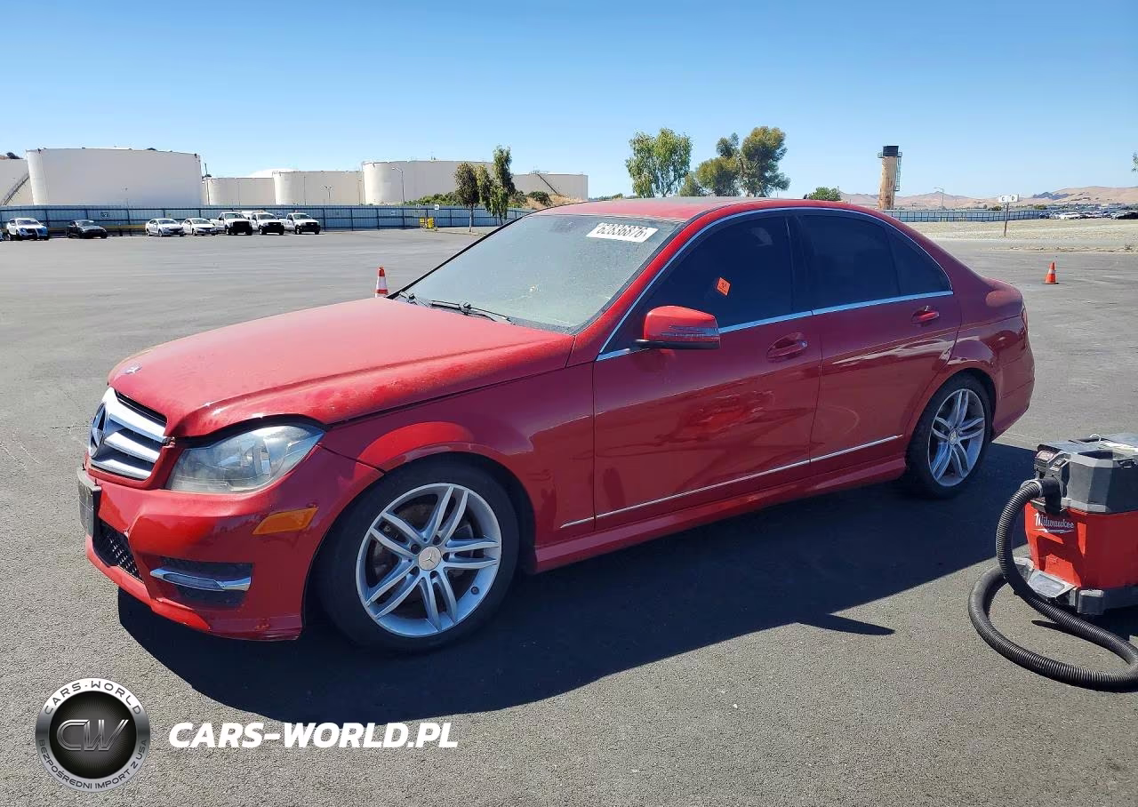 2013 Mercedes-Benz C 250 – zdjęcie 1 z 12