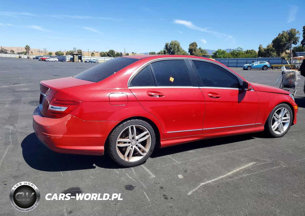 2013 Mercedes-Benz C 250 VIN:WDDGF4HB6DR266186 - 3