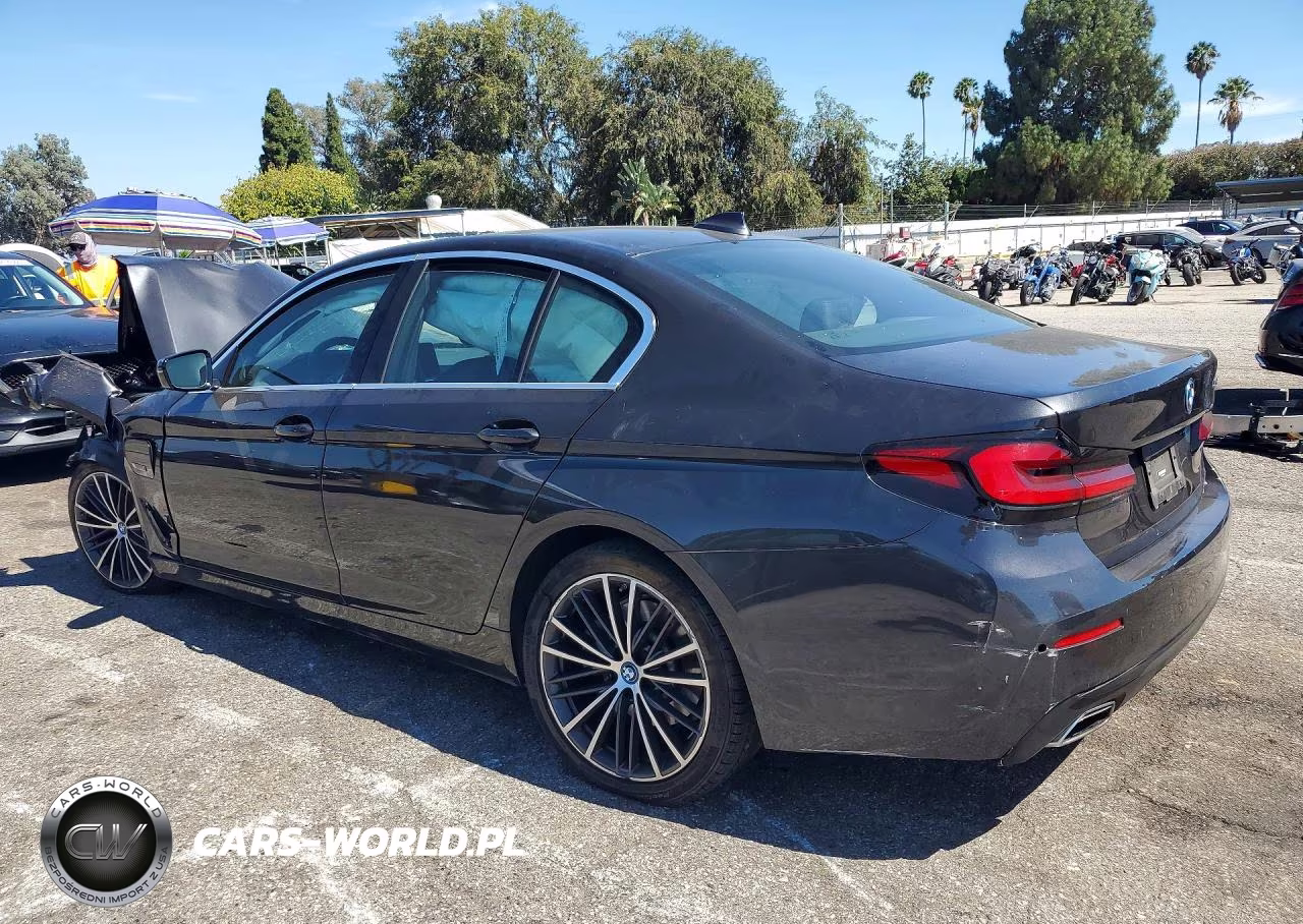 2022 BMW 530E VIN:WBA13AG07NCK27583 - 2