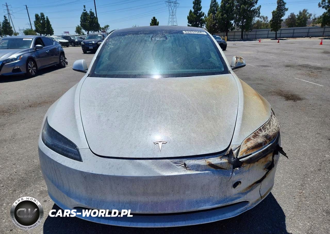 2025 Tesla Model 3 VIN:5YJ3E1EA7SF058732 - 5