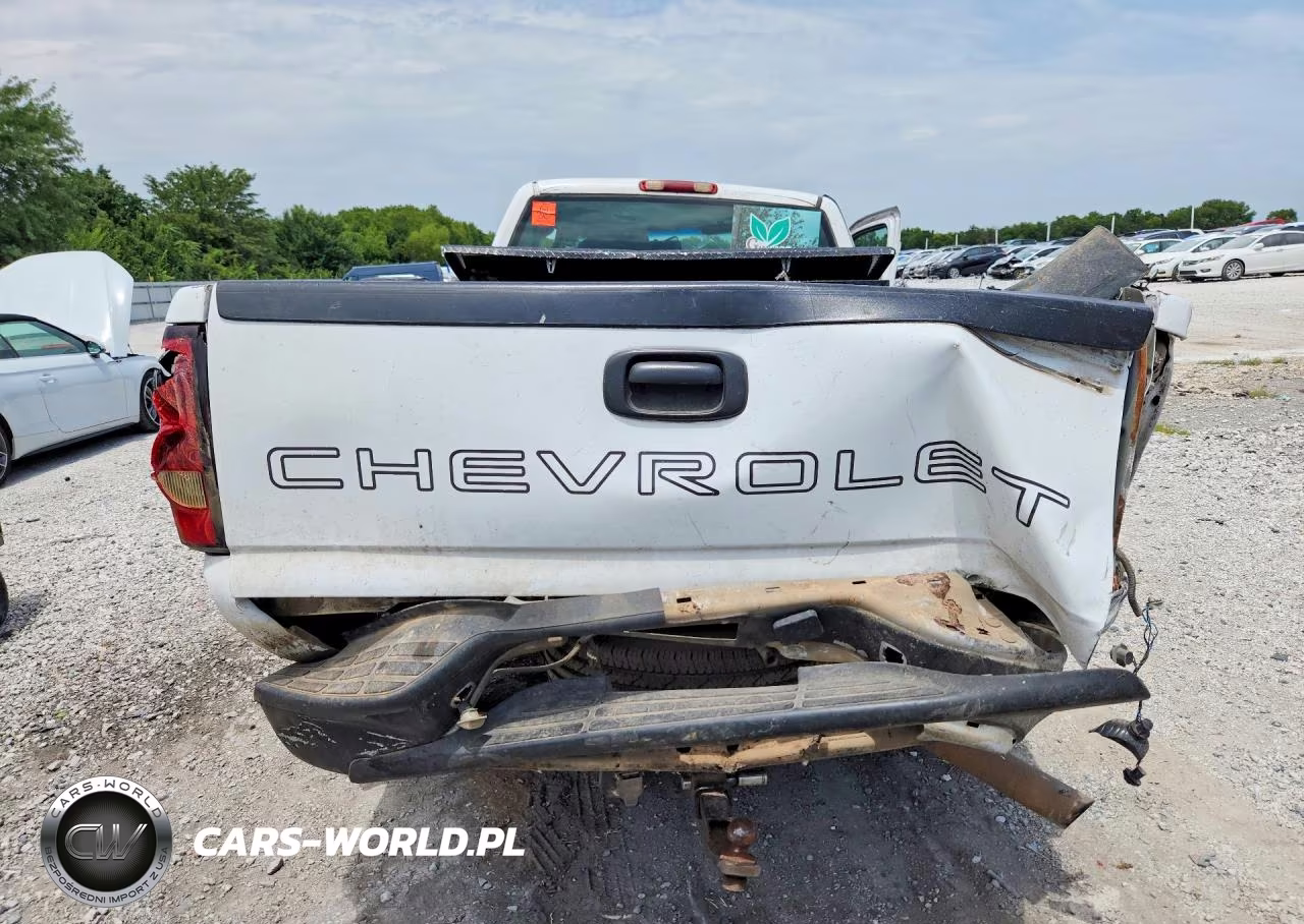 2005 Chevrolet Silverado C2500 Heavy Duty VIN:1GCHC29U85E313531 - 6