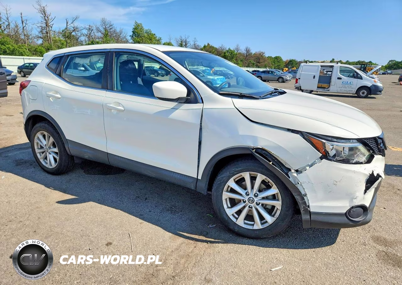 2019 Nissan Rogue Sport S VIN:JN1BJ1CR4KW327168 - 4
