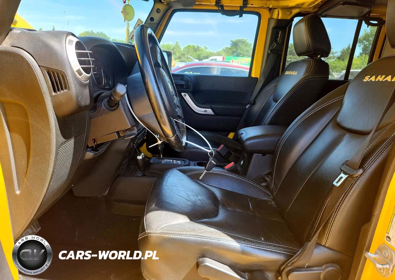 2015 Jeep Wrangler Unlimited Sahara VIN:1C4HJWEG7FL547413 - 7