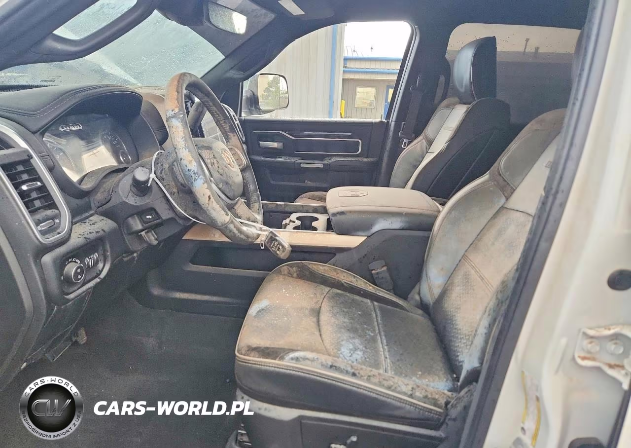 2019 Ram 2500 Laramie VIN:3C6UR5NL1KG664224 - 7