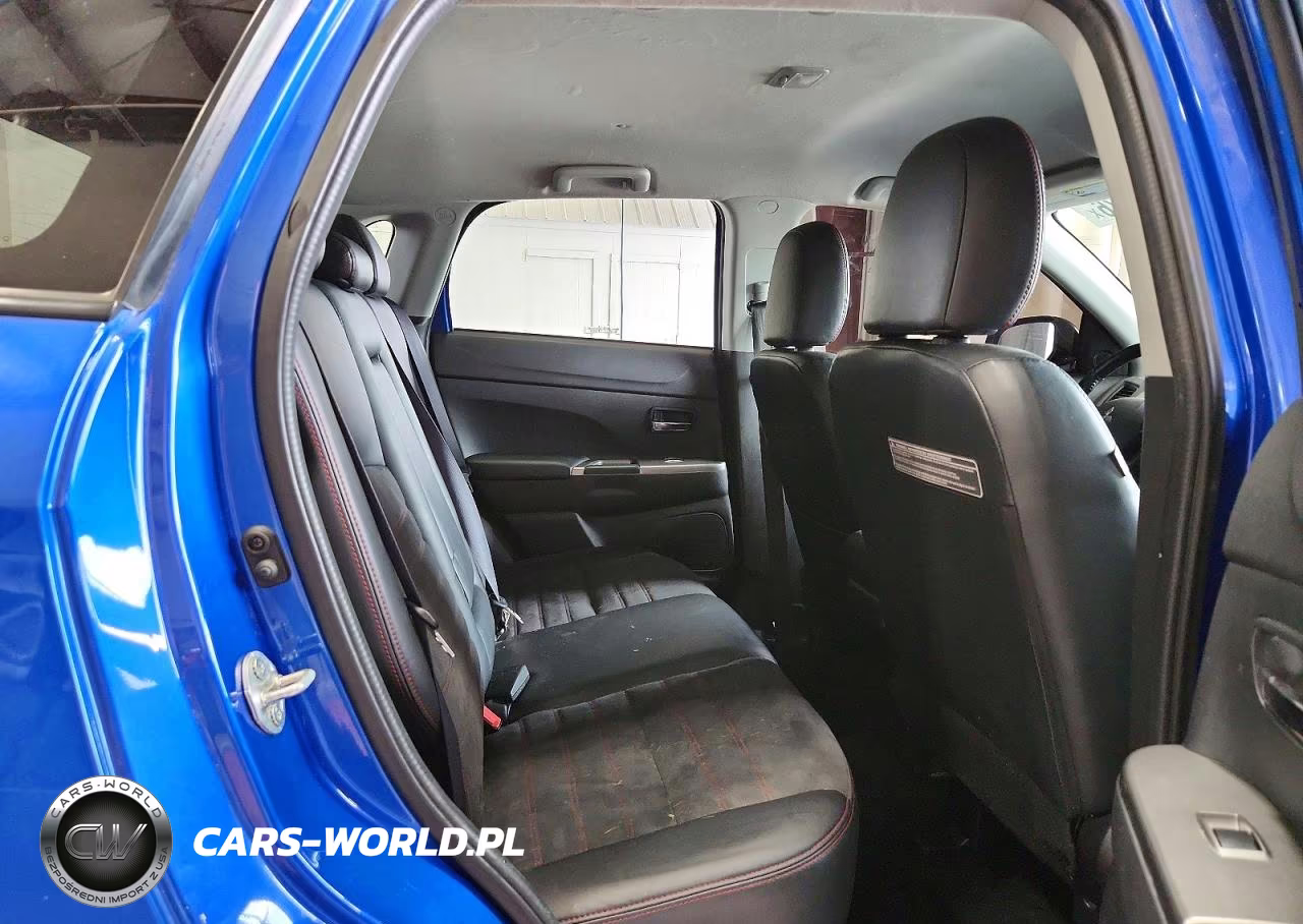 2018 Mitsubishi Outlander Sport Es VIN:JA4AR3AW2JZ033488 - 11
