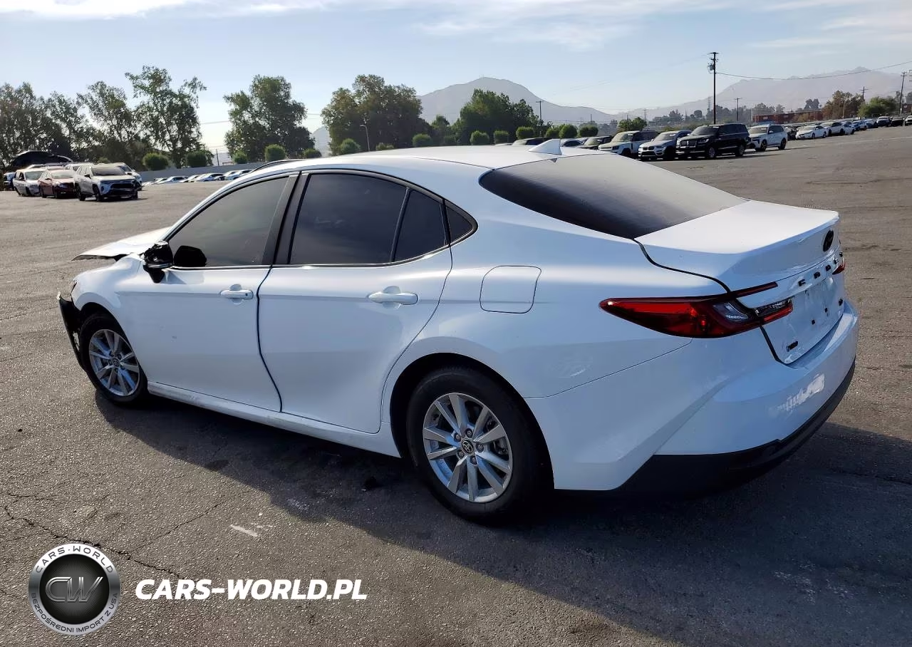 2025 Toyota Camry Le VIN:4T1DAACKXSU648776 - 2