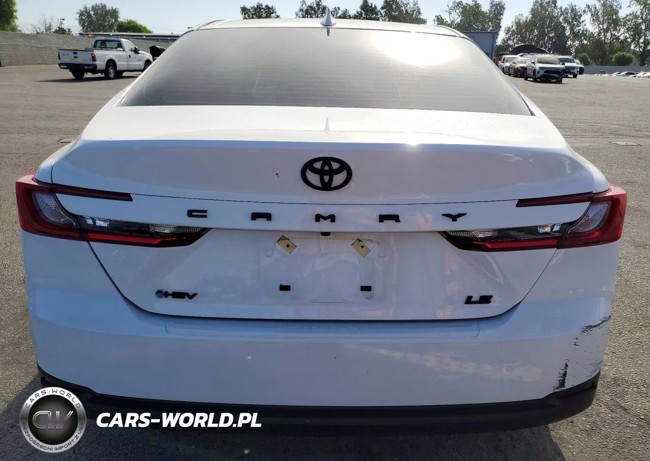 2025 Toyota Camry Le VIN:4T1DAACKXSU648776 - 6