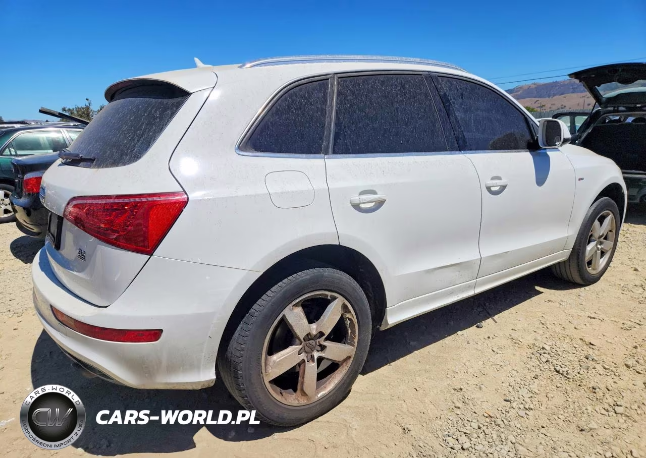 2011 Audi Q5 Premium Plus VIN:WA1DKAFP4BA100096 - 3