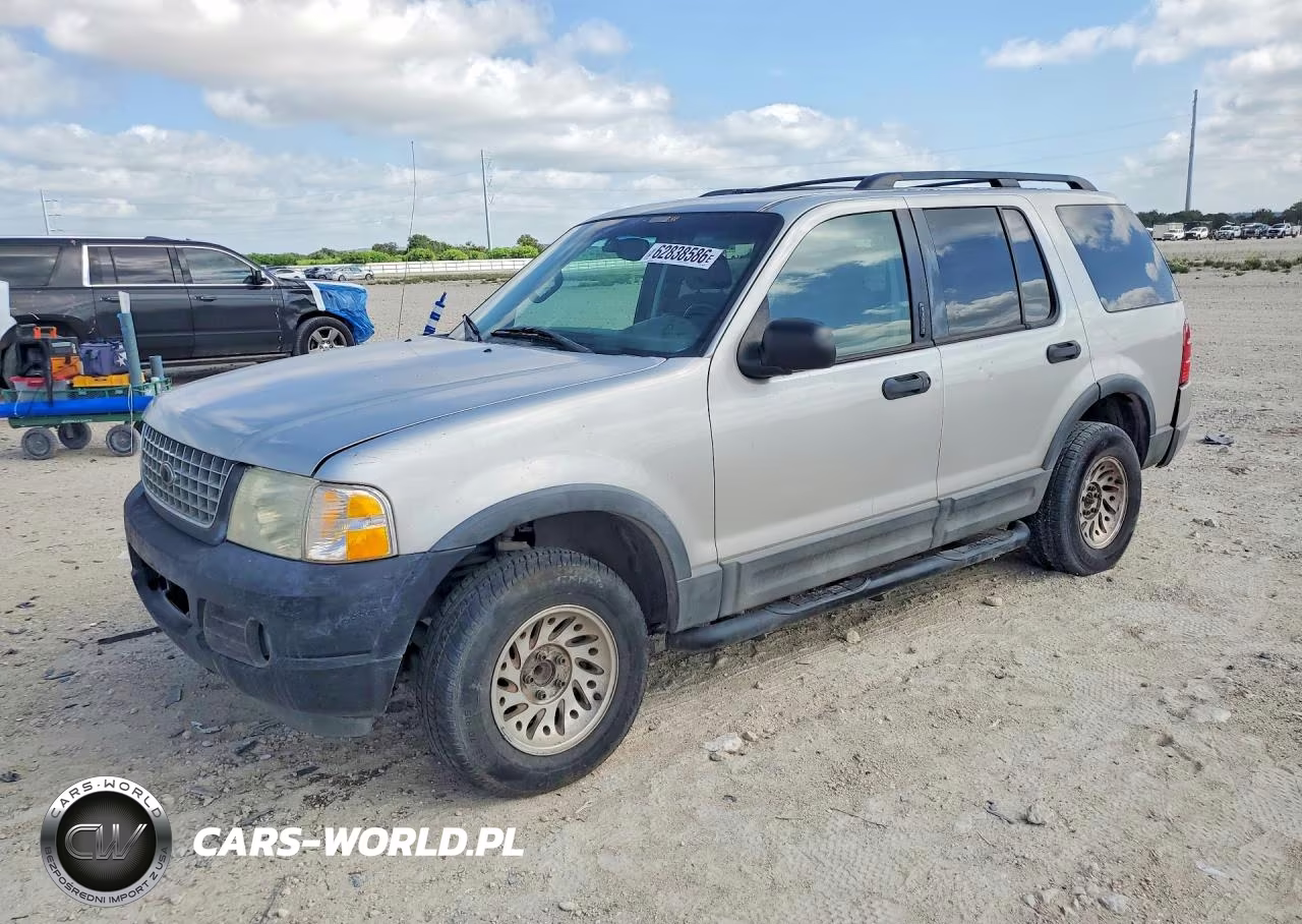 2003 Ford Explorer Xlt
