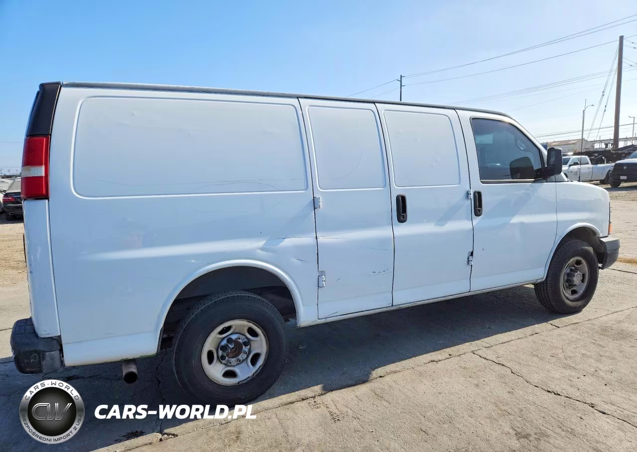 2009 Chevrolet Express G2500 VIN:1GCGG25C591124460 - 3