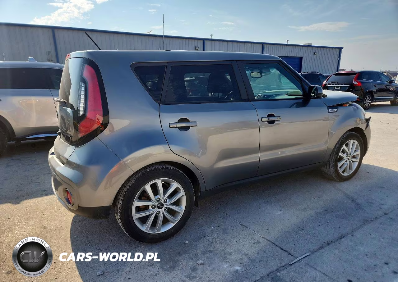 2019 Kia Soul + VIN:KNDJP3A51K7647223 - 3
