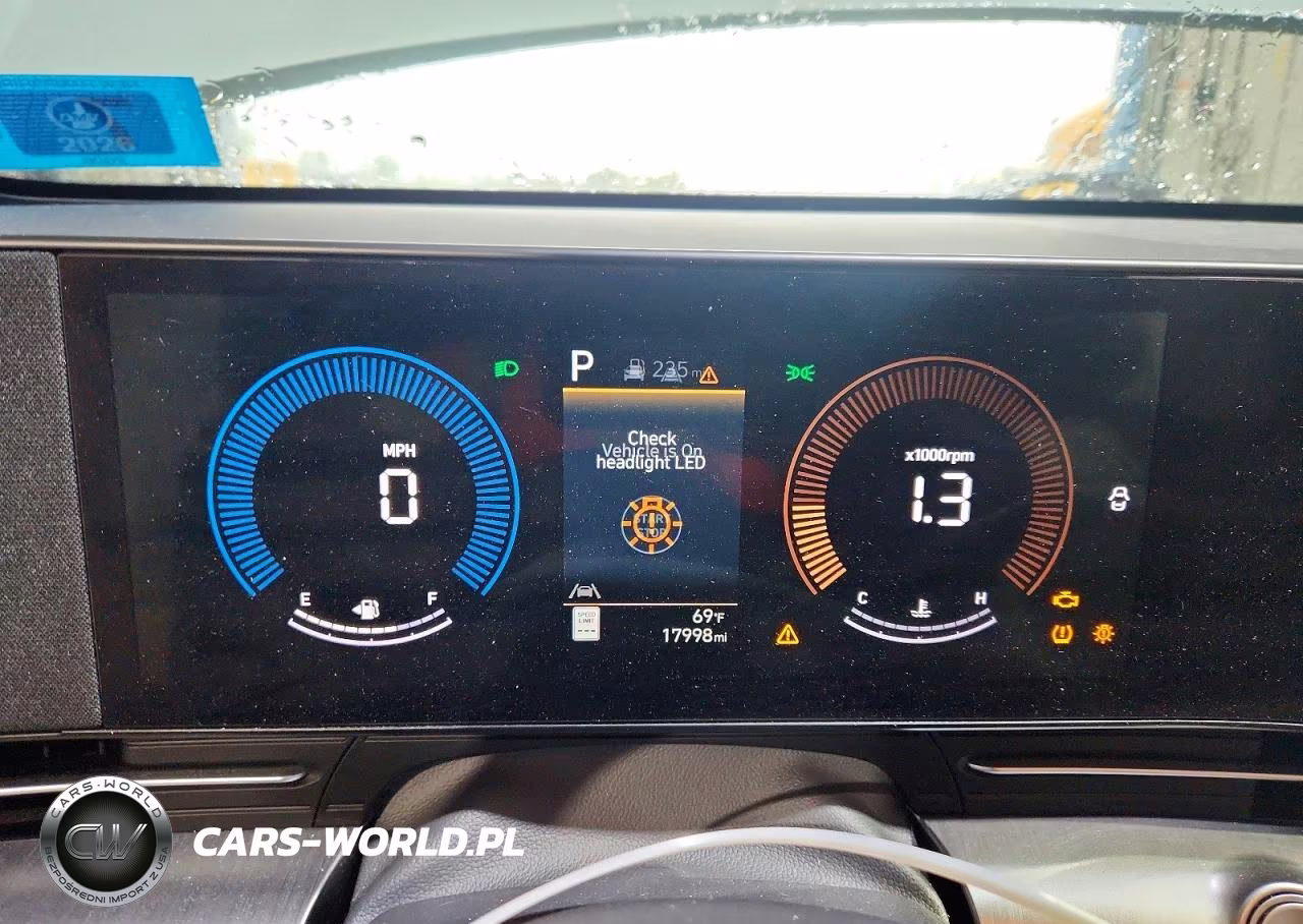 2025 Hyundai Kona Sel VIN:KM8HBCABXSU341105 - 9