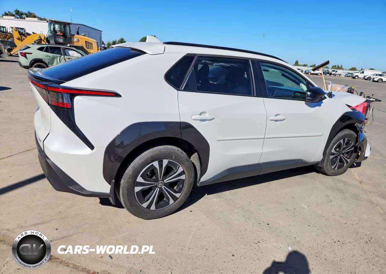 2023 Toyota Bz4X Xle VIN:JTMABACA8PA022048 - 3