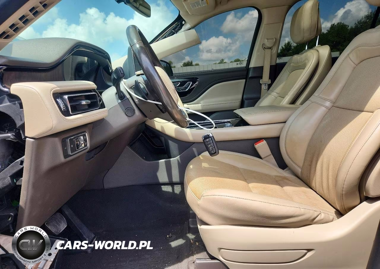 2020 Lincoln Aviator Reserve VIN:5LM5J7XC6LGL12517 - 7