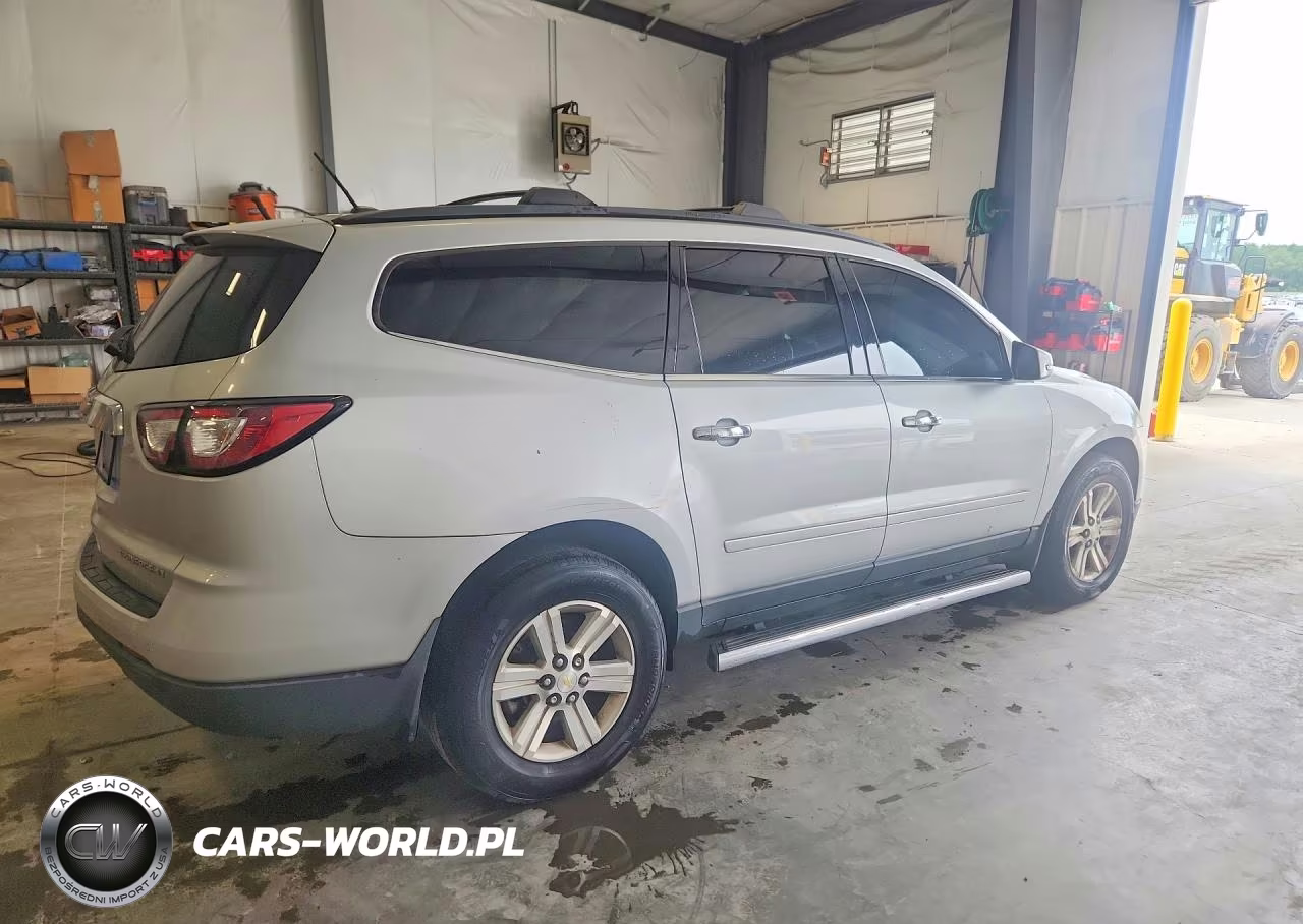 2014 Chevrolet Traverse Lt VIN:1GNKRHKDXEJ354498 - 3