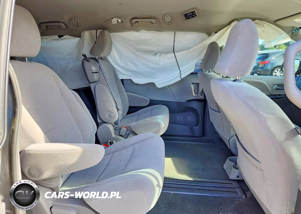2017 Toyota Sienna Le VIN:5TDKZ3DC5HS837467 - 11
