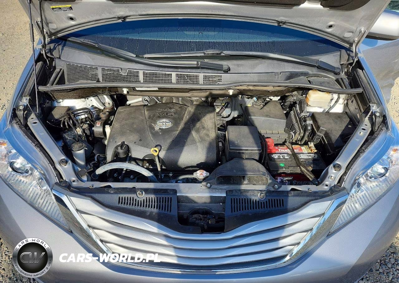 2017 Toyota Sienna Le VIN:5TDKZ3DC5HS837467 - 12