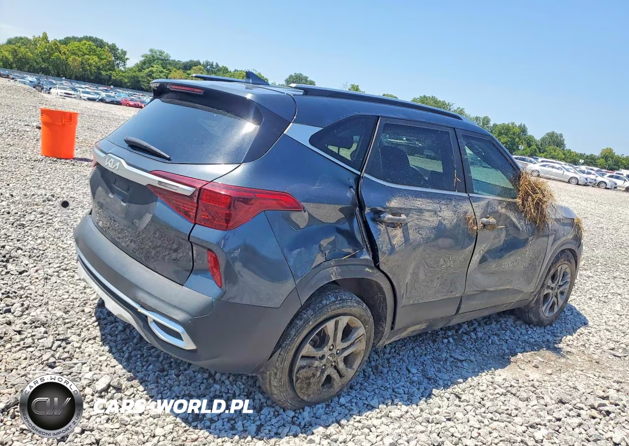 2022 Kia Seltos S VIN:KNDEU2AA7N7344839 - 3