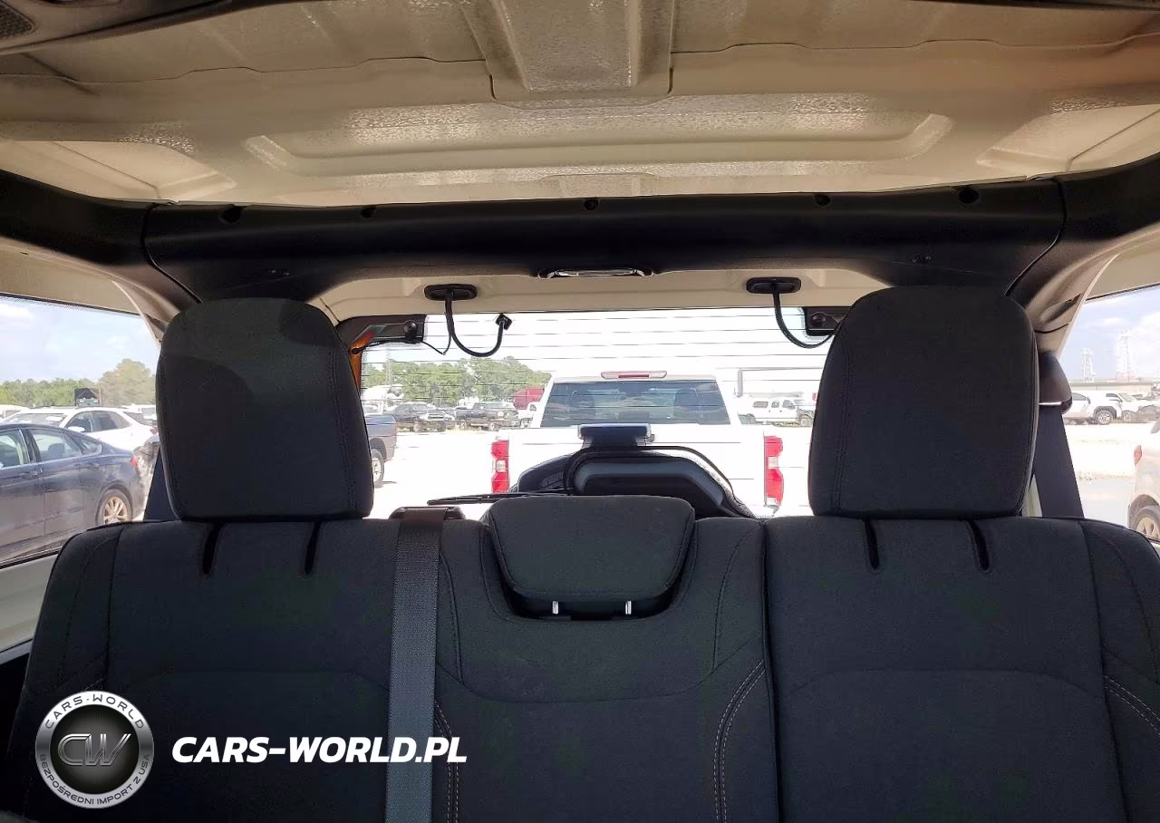 2024 Jeep Wrangler Sport VIN:1C4PJXDG4RW277501 - 10