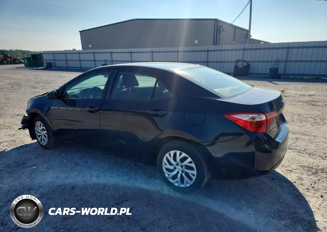 2018 Toyota Corolla Le VIN:5YFBURHE9JP846779 - 2