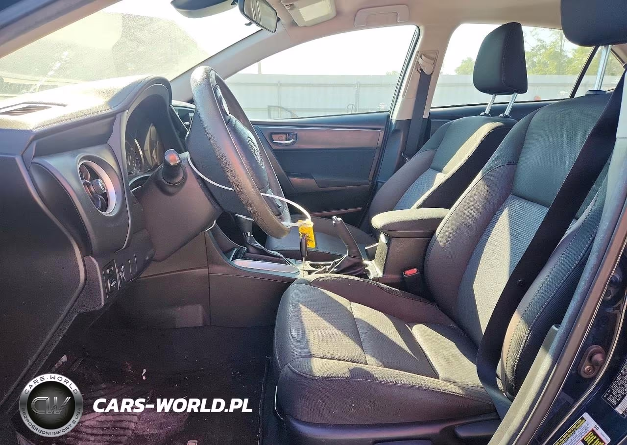 2018 Toyota Corolla Le VIN:5YFBURHE9JP846779 - 7
